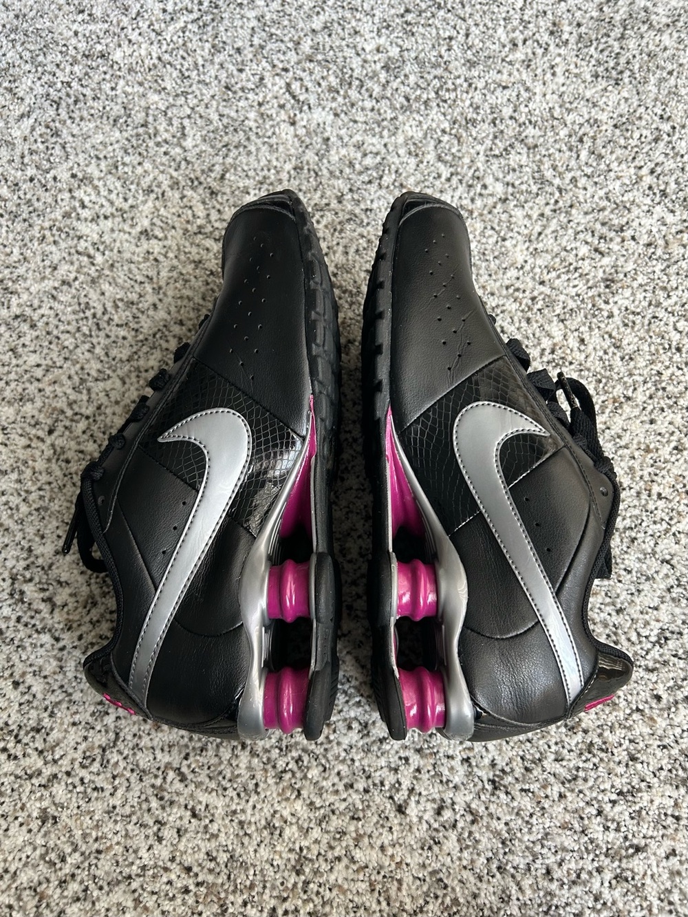 Vintage Y2K Nike Shox Classic II Black/Pink/Silver – Women's 8.5 (VNDS)
